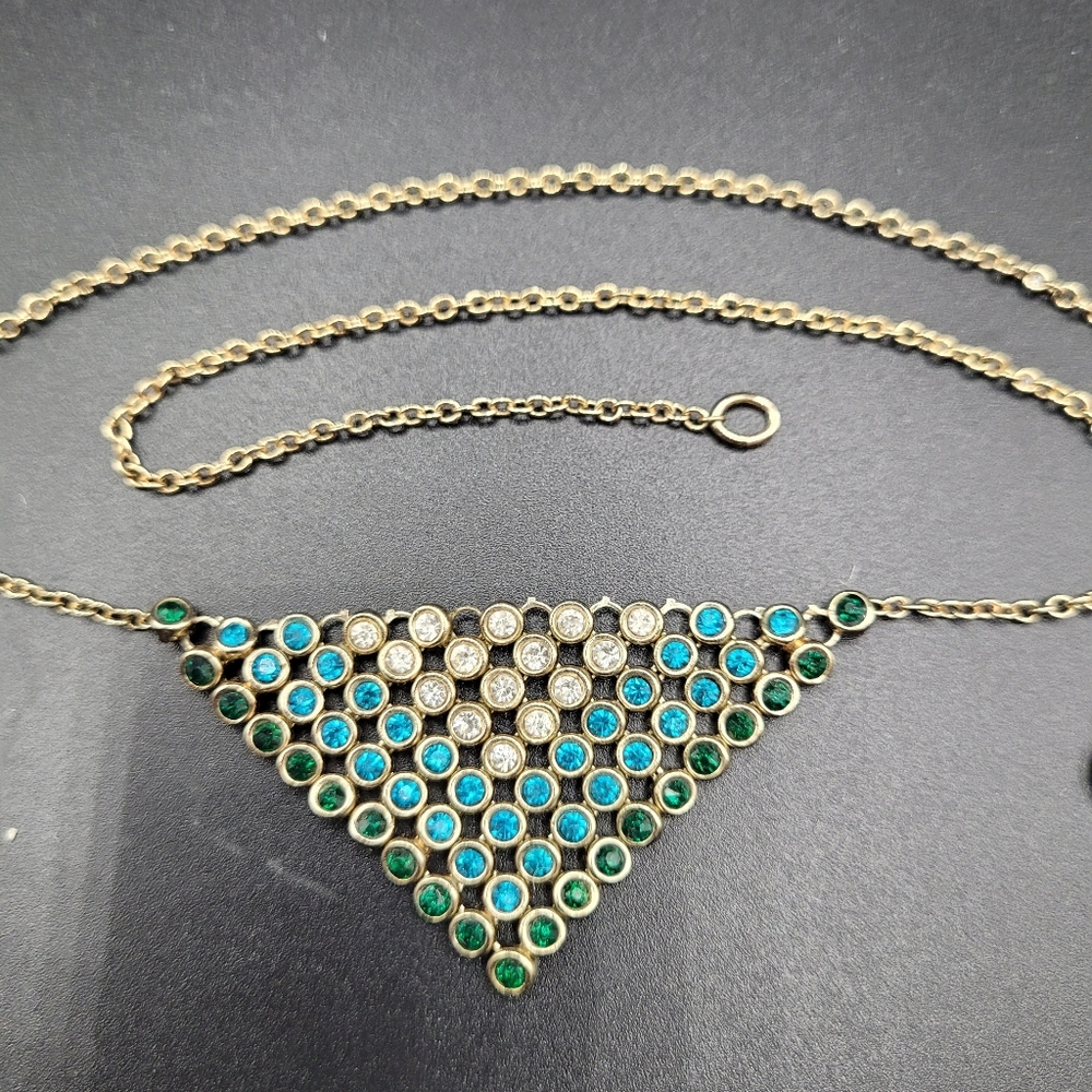 Avon gold tone chain mail necklace